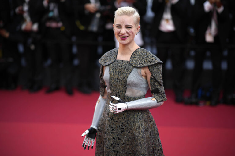 Il primo red carpet di Cannes 2022 – FOTOGALLERY