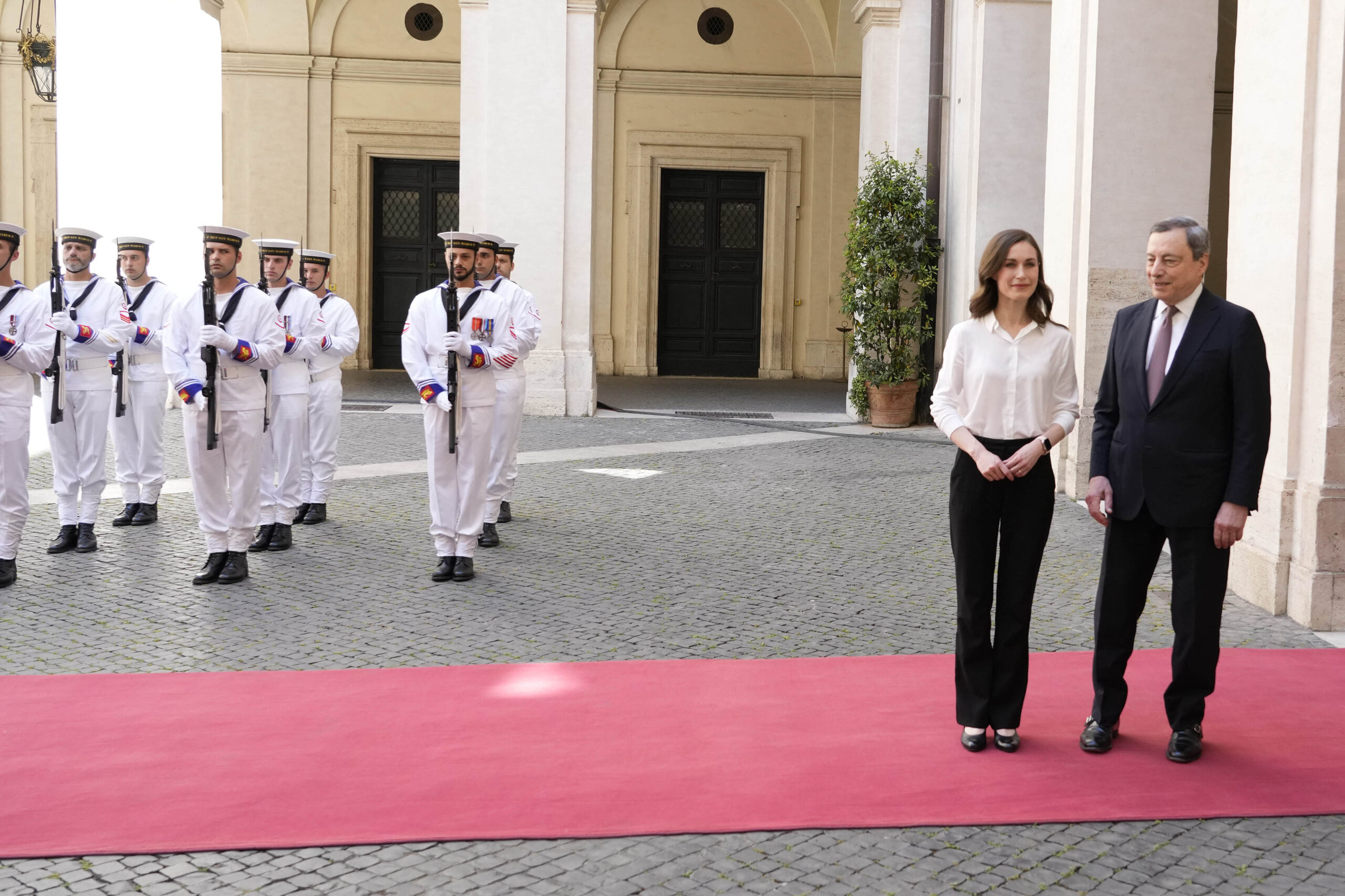 La premier finlandese Marin incontra Draghi a Palazzo Chigi – FOTOGALLERY