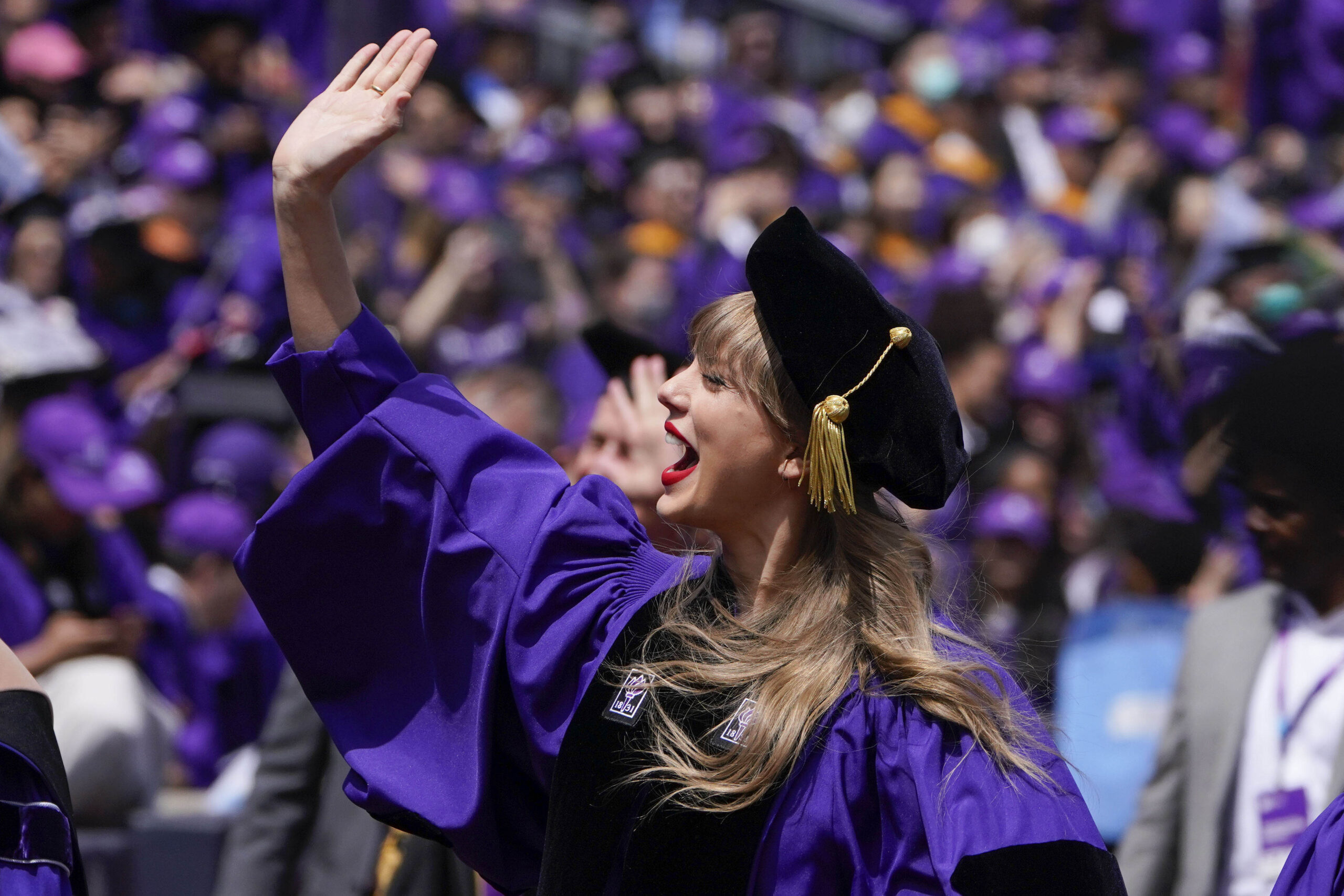 “Chi sbaglia… impara”: Laurea ad honorem per Taylor Swift – FOTOGALLERY