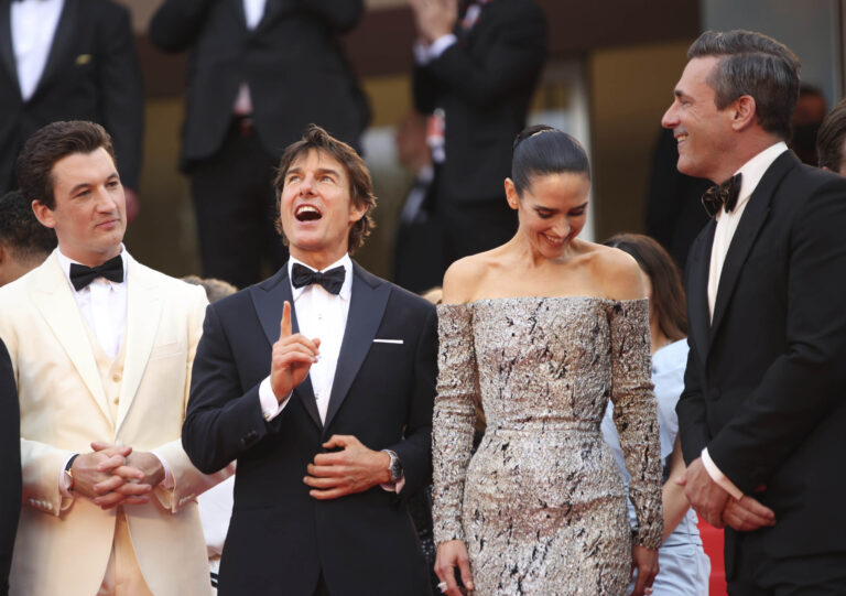 La stella di Tom Cruise splende sul Festival di Cannes – FOTOGALLERY