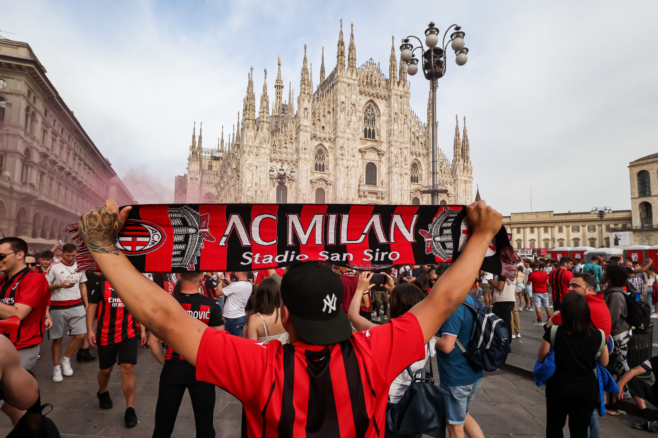 Delirio a Milano per lo scudetto del Milan – FOTOGALLERY