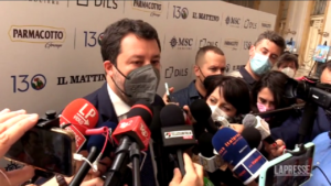 Governo, Salvini: “La maggioranza scricchiola? Lavoriamo per tenerla insieme”
