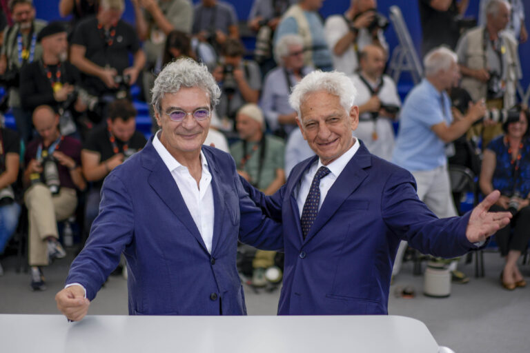 Martone e Favino conquistano il Festival di Cannes – FOTOGALLERY