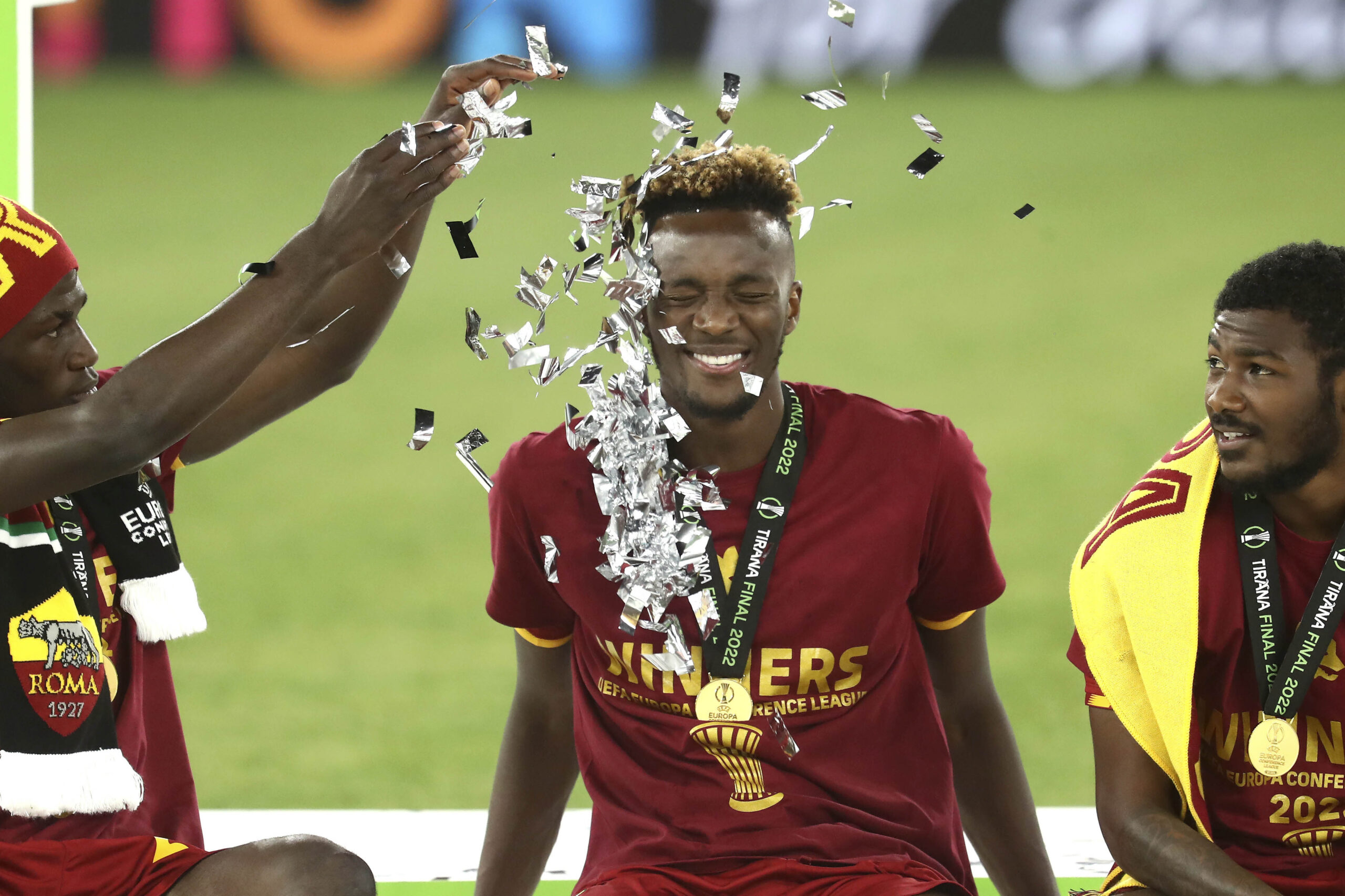 La Roma vince la Conference League e a Roma esplode la festa  – FOTOGALLERY