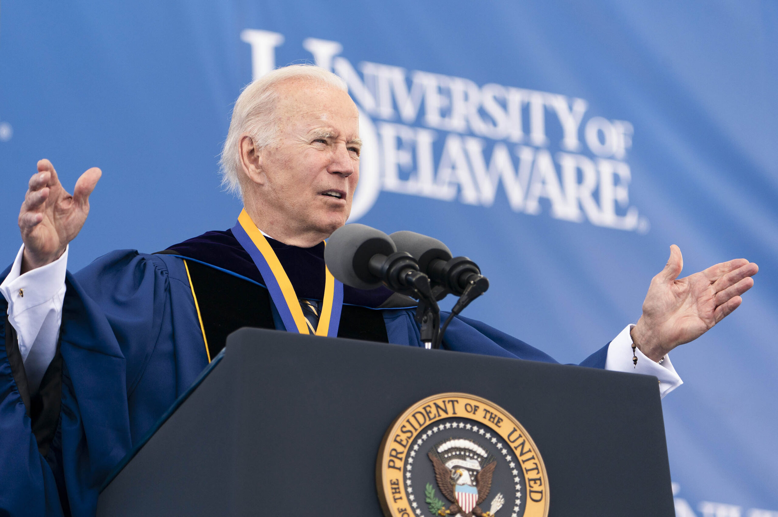 Joe Biden premiato all’università del Delaware – FOTOGALLERY