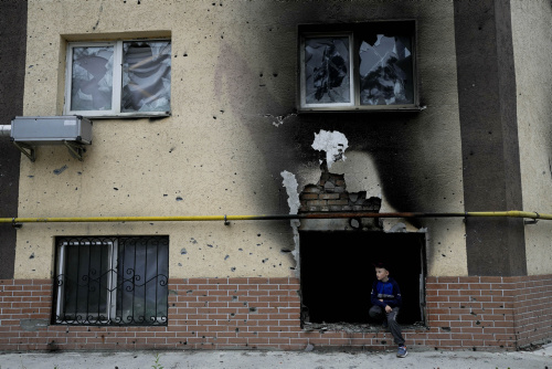 La guerra in Ucraina vista con gli occhi di un bambino – FOTOGALLERY
