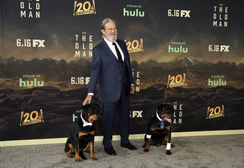 Presentata a Los Angeles la serie tv “The Old Man” con Jeff Bridges – FOTOGALLERY