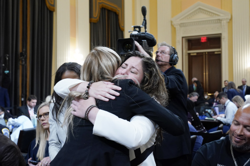 L’assalto al Campidoglio fu un tentato golpe mosso da Trump. La Commissione parlamentare USA accusa l’ex Presidente