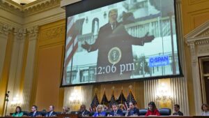 L’assalto al Campidoglio fu un tentato golpe mosso da Trump. La Commissione parlamentare USA accusa l’ex Presidente