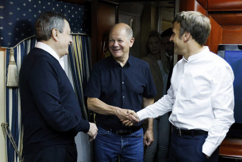 Il primo viaggio in Ucraina da quando è scoppiata la guerra di Draghi, Macron e Scholz – FOTOGALLERY