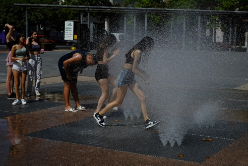 Ondata di caldo in Europa, con punte di 43 gradi – FOTOGALLERY