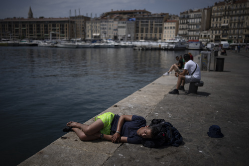 Ondata di caldo in Europa, con punte di 43 gradi – FOTOGALLERY