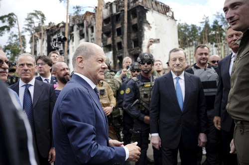 Il primo viaggio in Ucraina da quando è scoppiata la guerra di Draghi, Macron e Scholz – FOTOGALLERY