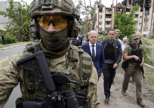 Il primo viaggio in Ucraina da quando è scoppiata la guerra di Draghi, Macron e Scholz – FOTOGALLERY