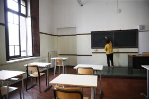 Ritorno a scuola con green pass: molte aule in sovrannumero