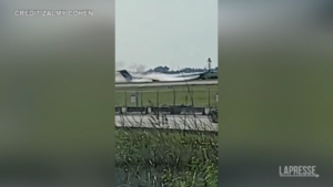 Aereo in fiamme all’aeroporto di Miami