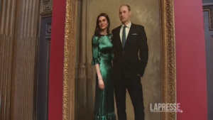 Kate e William in un ritratto di coppia ufficiale per la prima volta