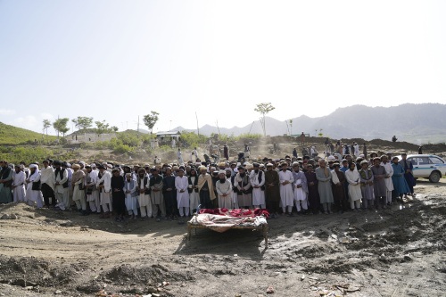 Inferno Afghanistan, oltre mille morti e tremila feriti il bilancio del terremoto