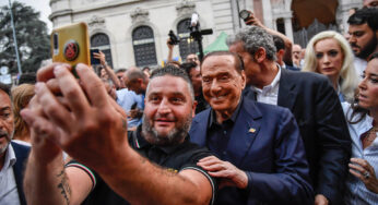 Silvio Berlusconi e Marta Fascina a Monza per sostenere il candidato sindaco di Forza Italia – FOTOGALLERY