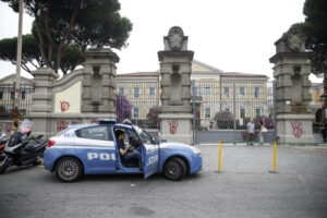 Cagliari, adesca 12enne su Instagram: arrestato pedofilo