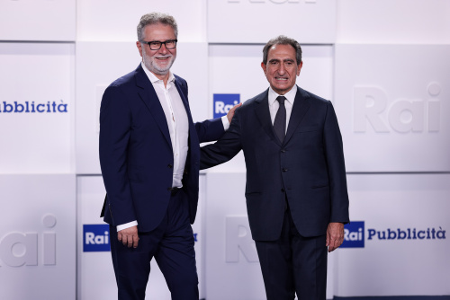 Presentati i Palinsesti Rai, tanti personaggi sul red carpet di Milano – FOTOGALLERY