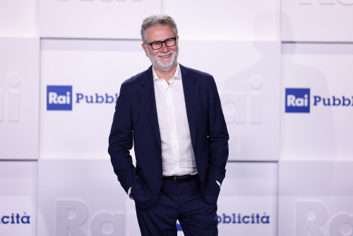 Presentati i Palinsesti Rai, tanti personaggi sul red carpet di Milano – FOTOGALLERY