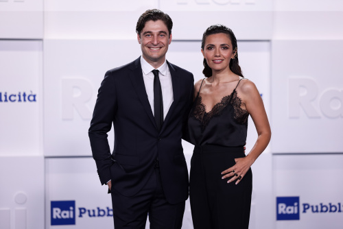 Presentati i Palinsesti Rai, tanti personaggi sul red carpet di Milano – FOTOGALLERY