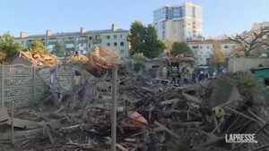 Tra le macerie di Belgorod, Russia accusa l’esercito ucraino