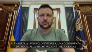 Ucraina, Zelensky: “Servono fondi colossali per la ricostruzione”