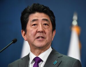 Attentato all’ex premier giapponese Shinzo Abe: è morto