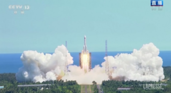Cina, lanciato in orbita il secondo modulo della stazione spaziale in costruzione