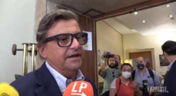 Elezioni, Calenda: “Benvenuti gli elettori del M5S ma Di Maio non so chi sia”