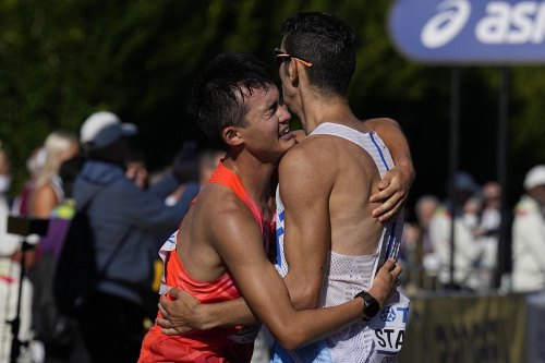 Stano da leggenda, è oro nella 35 km di marcia maschile – FOTOGALLERY