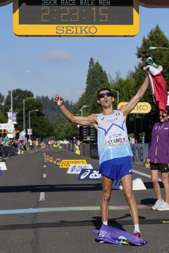 Stano da leggenda, è oro nella 35 km di marcia maschile – FOTOGALLERY