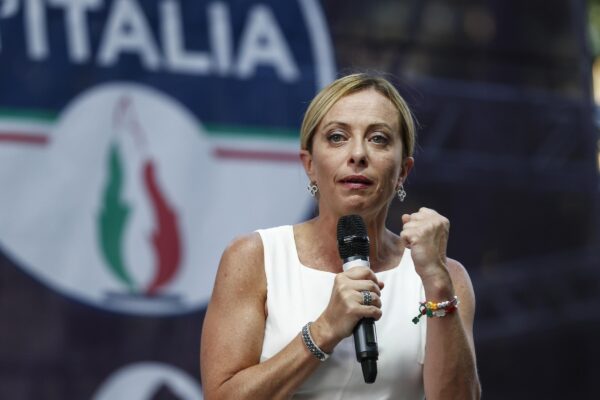 Il monito di Meloni agli alleati di centrodestra: se non c’è accordo su nome premier inutile andare al voto insieme