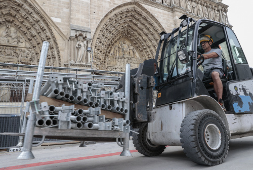 A tre anni dal rogo di Notre-Dame i lavori di restauro continuano – FOTOGALLERY