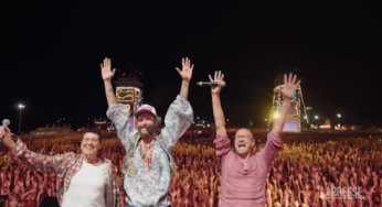 Jova Beach Party a Barletta con Checco Zalone, Morandi, Antonacci e Giuliano Sangiorgi