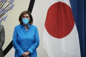 La presidente della Camera USA Nancy Pelosi in visita in Giappone