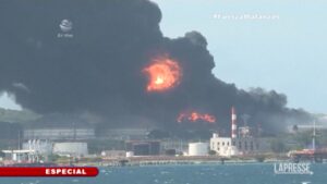 Ci sono 121 feriti e 17 dispersi per l’incendio al deposito di petrolio di Cuba