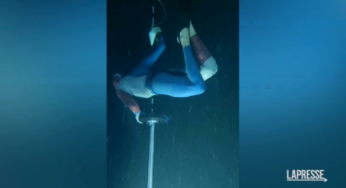 Nuova impresa del re dell’apnea Arnaud Jerald: giù a 120 metri