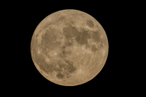 Superluna dello storione, l’ultima del 2022 con le immagini più belle dal mondo – FOTOGALLERY