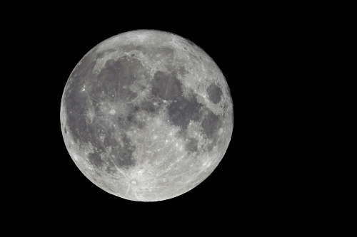 Superluna dello storione, l’ultima del 2022 con le immagini più belle dal mondo – FOTOGALLERY