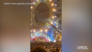 Spagna: forte vento a un festival musicale, cede parte del palco e uccide una persona