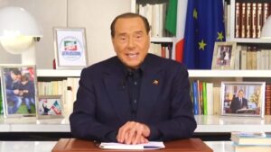 Berlusconi: “Un innocente ha diritto a non essere perseguitato”