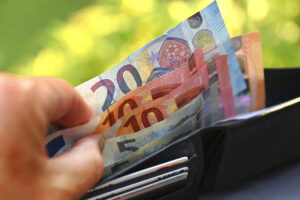 Inflazione, Cgia: “Dal governo 52 miliardi contro i rincari dei prezzi”