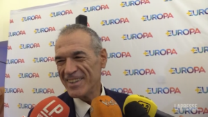 Elezioni, Cottarelli: “La Flat Tax taglia le tasse ai redditi più alti”