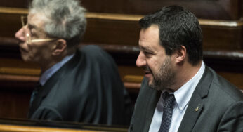 Lega, l’affondo di Bossi: “Serve un nuovo leader”