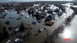 Siberia, gravi inondazioni: rinforzati argini