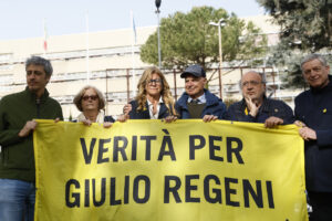 Caso Regeni, i detective italiani in aula: “In Egitto depistati da subito”