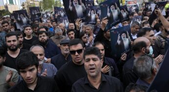 Iran, corteo funebre per Raisi: in migliaia in strada a Tabriz